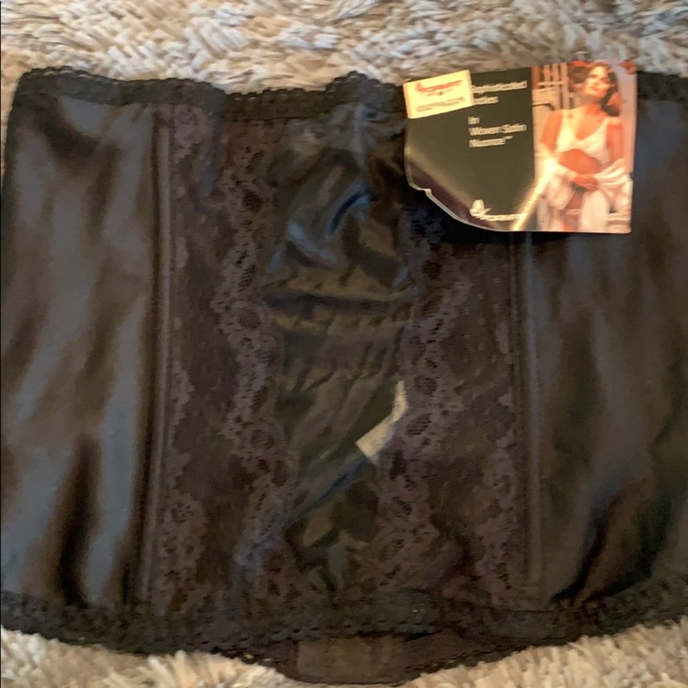 NWT shapewear by formfit size Large VINTAGE